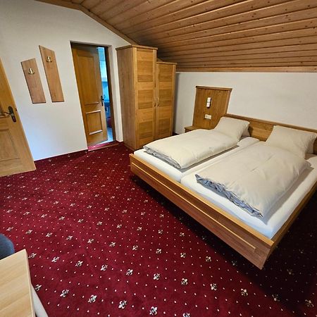 היליגנבלוט Pension Appartement Ambrosi מראה חיצוני תמונה