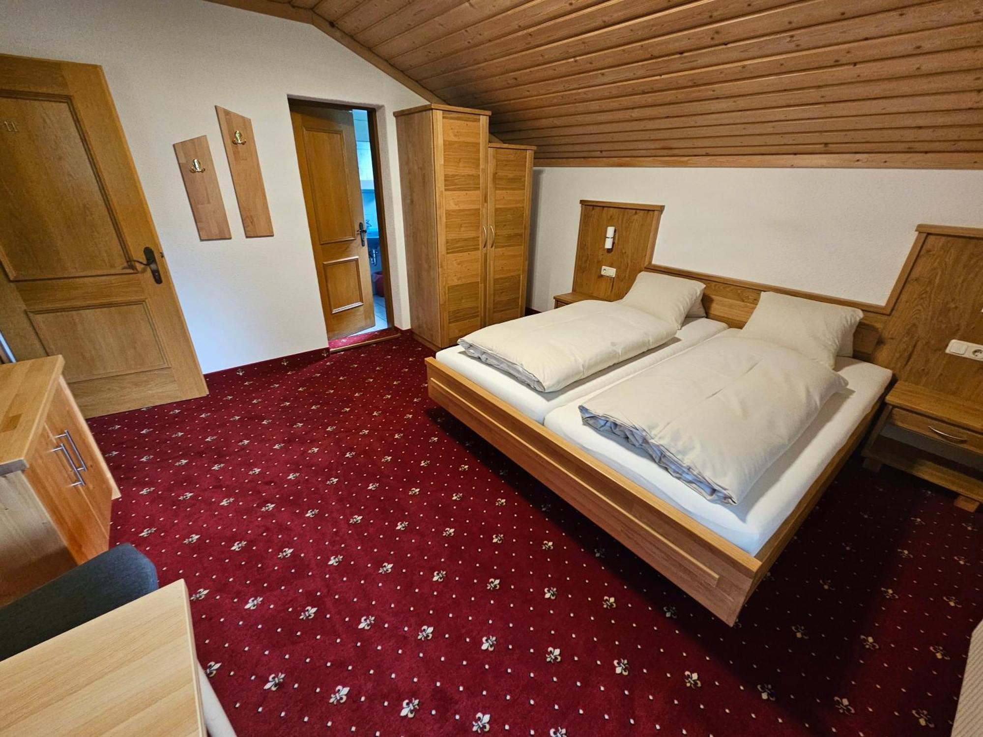 היליגנבלוט Pension Appartement Ambrosi מראה חיצוני תמונה
