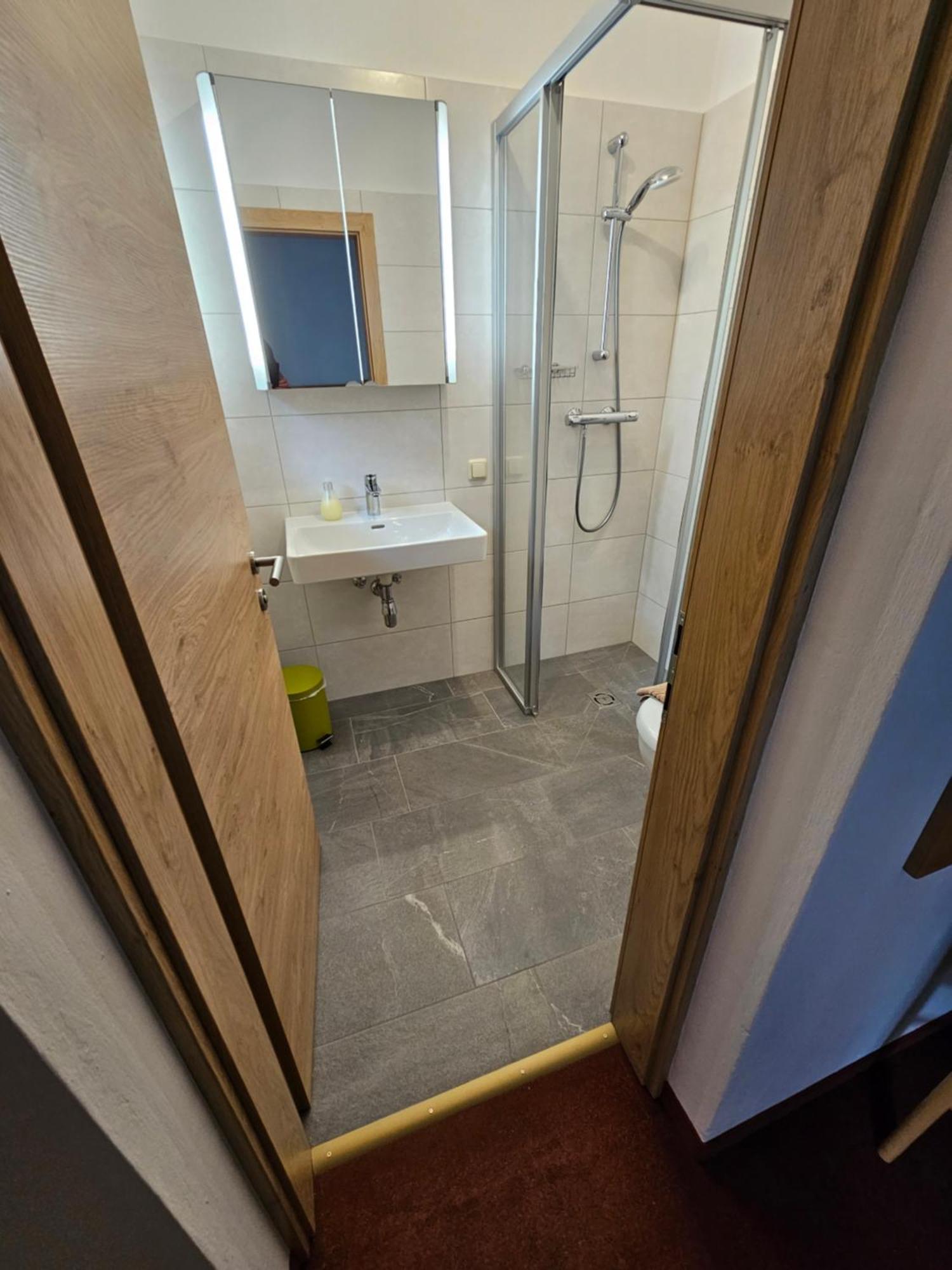היליגנבלוט Pension Appartement Ambrosi מראה חיצוני תמונה
