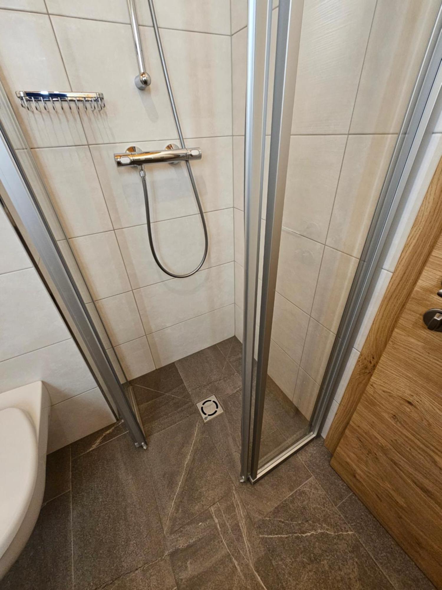 היליגנבלוט Pension Appartement Ambrosi מראה חיצוני תמונה